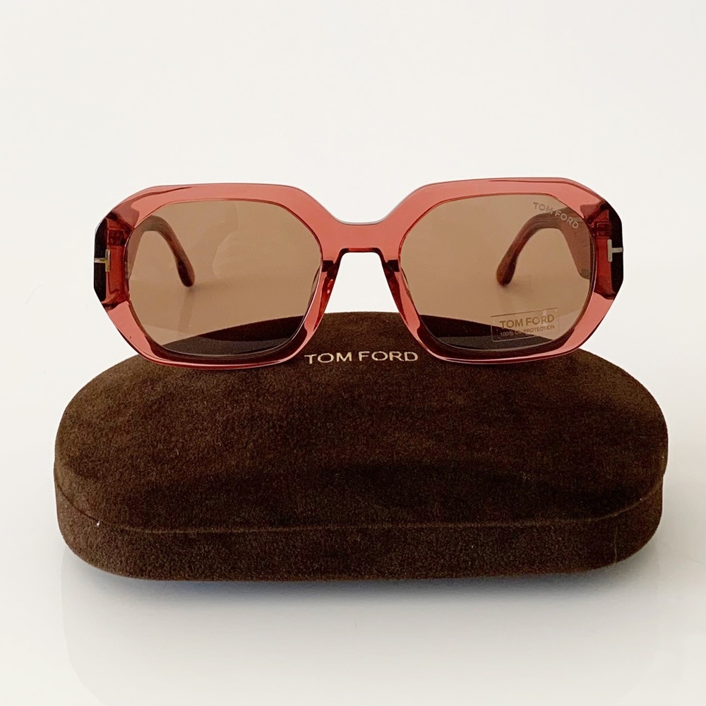 Tom Ford Sunglasses, New 250 - Picture 4 of 9